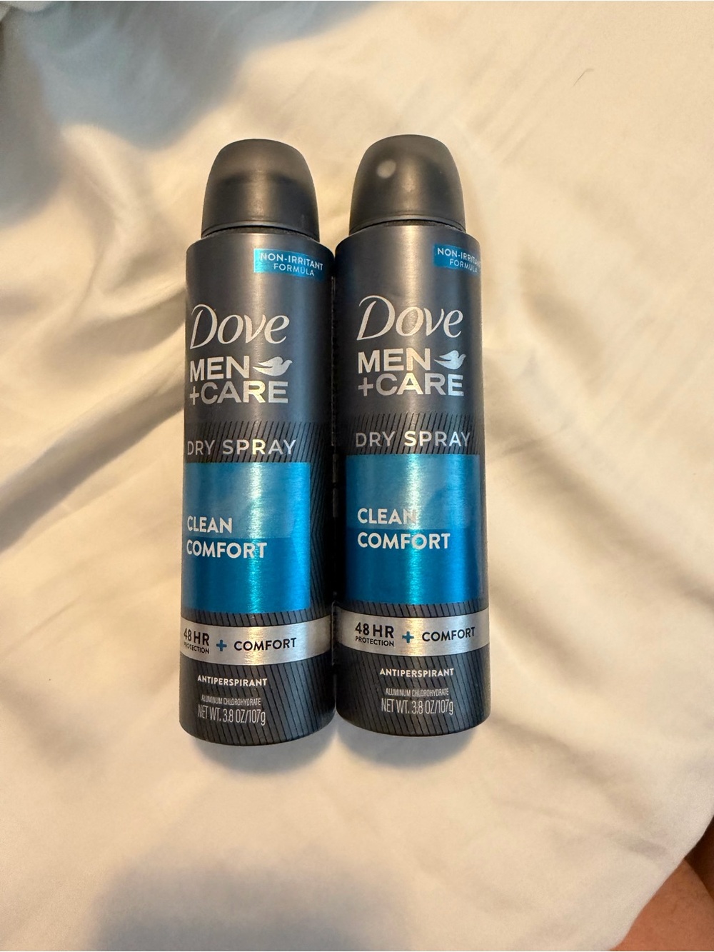 Dove Men + Care Dry Spray Antiperspirant, Clean Comfort 3.8 oz Pack of 2 - Used
